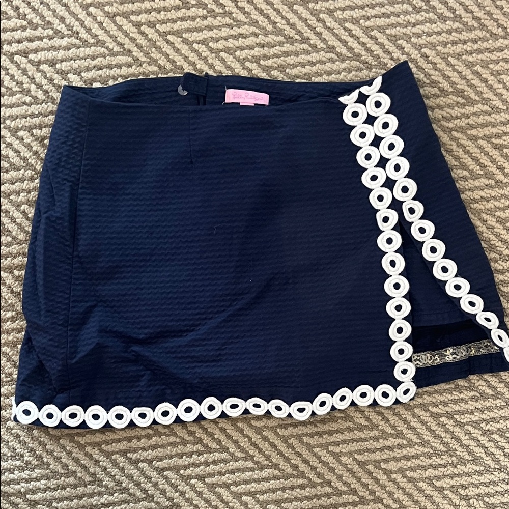 Lilly Pulitzer Navy Skort with White Accents